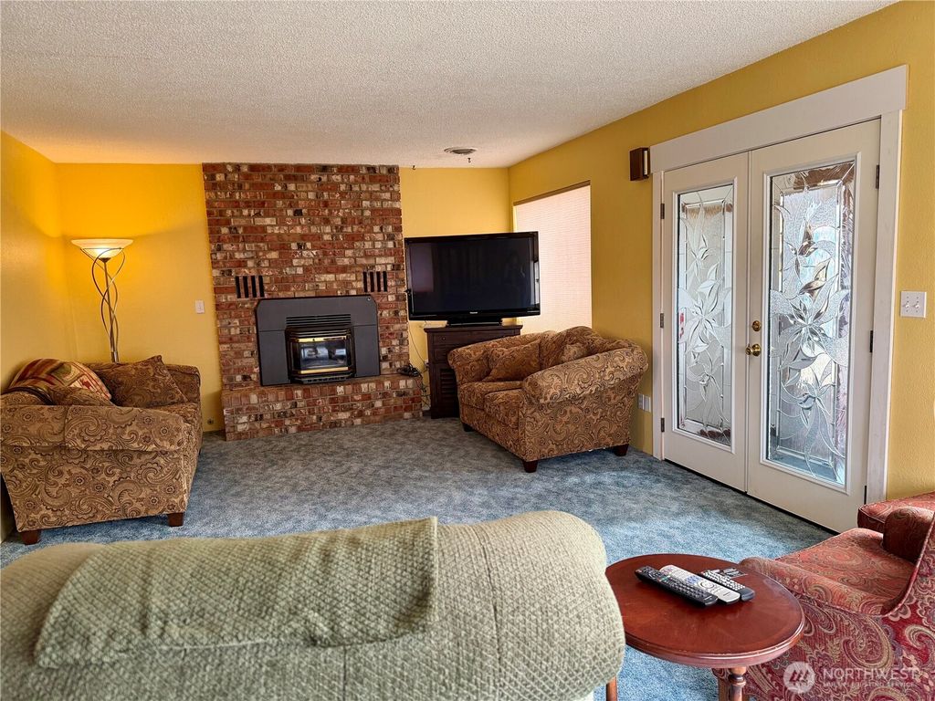 Photo of 715 SE Pope Avenue, Wilbur, WA 99185 (MLS # 2488316)