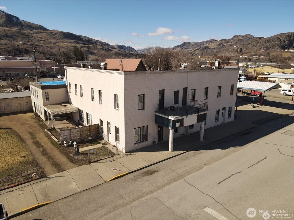 Photo of 1014 Main Street, Oroville, WA 98844 (MLS # 2495897)