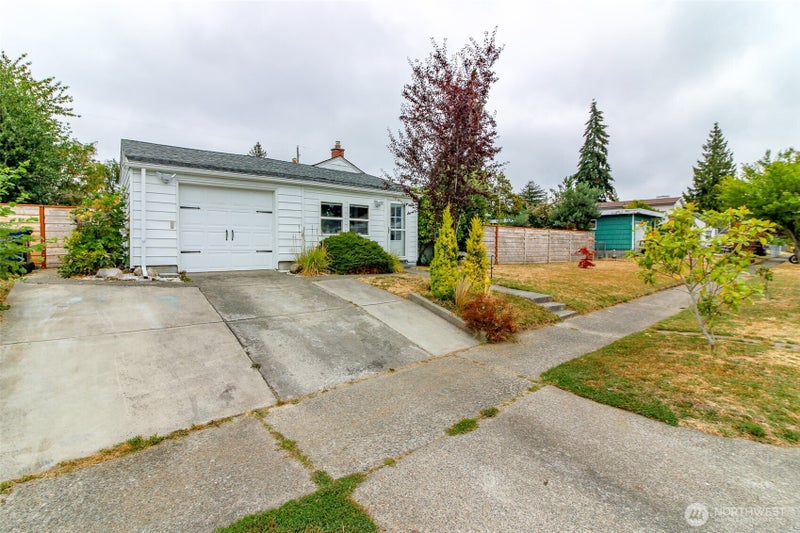 1005 E 57th Street
