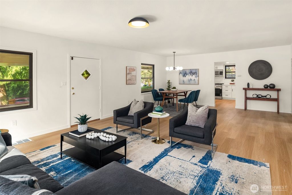 Photo of 11726 10th Avenue S, Seattle, WA 98168 (MLS # 2493659)