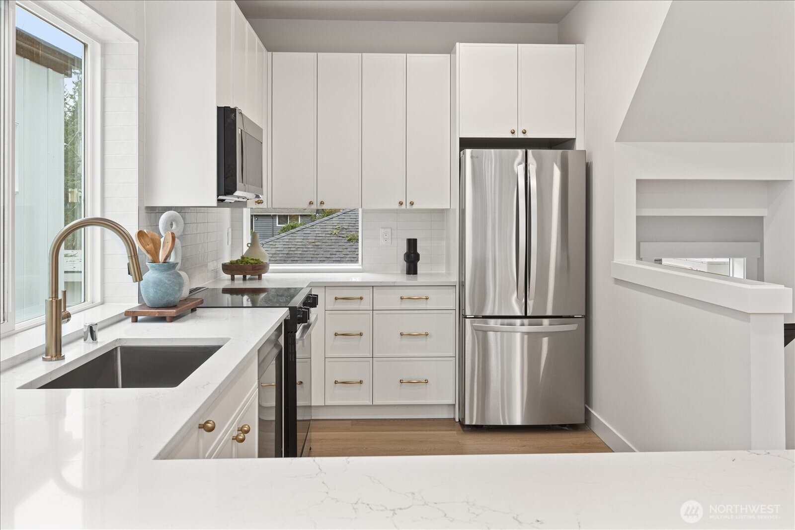 14308 Roslyn Place N B