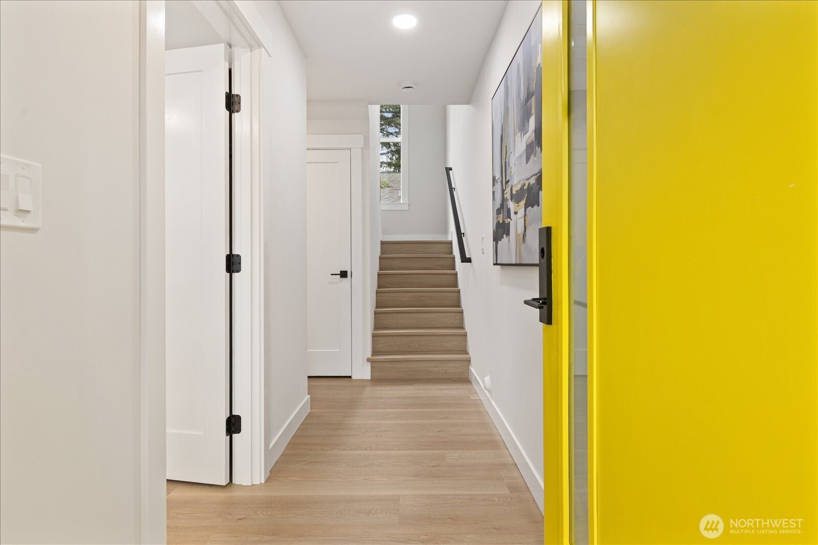 14308 Roslyn Place N B