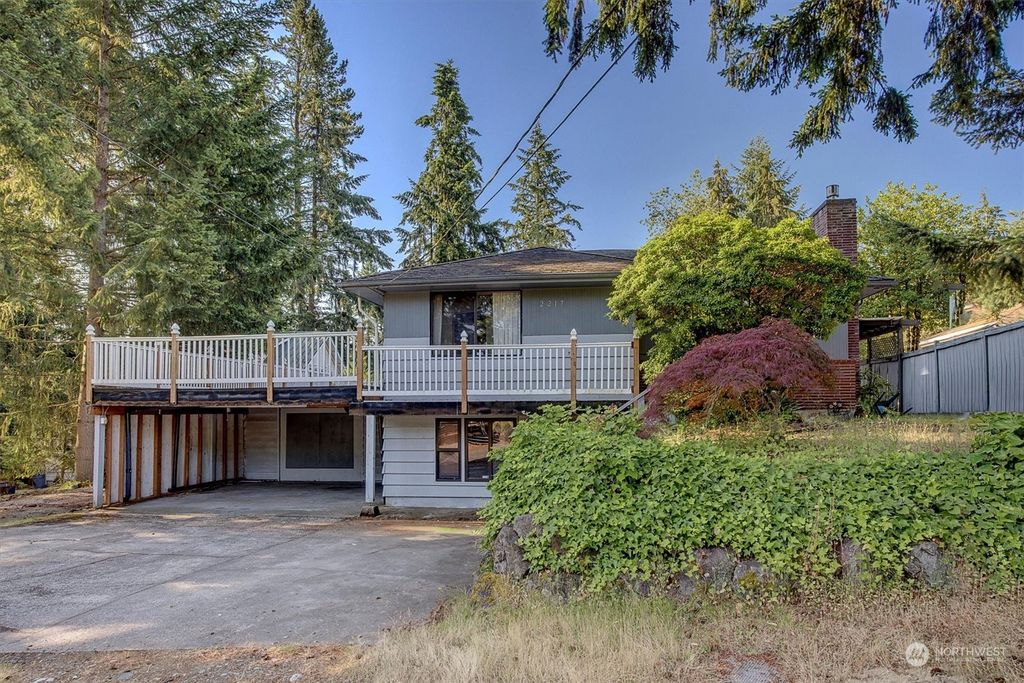 Photo of 2217 NE 169th St St, Shoreline, WA 98155 (MLS # 2267534)