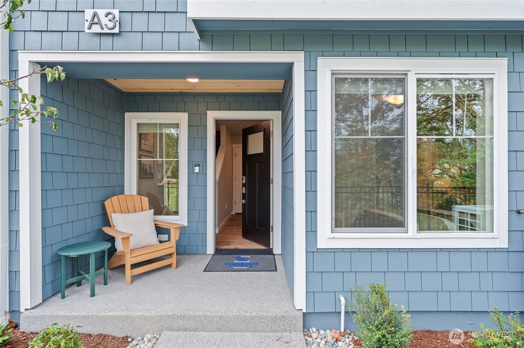 Photo of 14424 Madison Way #E3, Lynnwood, WA 98087 (MLS # 2446860)