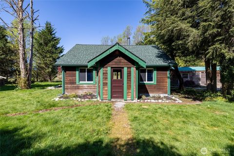 Photo of 60333 State Route 20, Marblemount, WA 98267 (MLS # 2516726)
