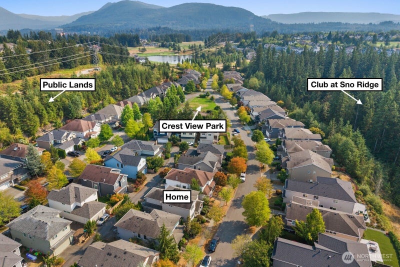 6522 W Crest View Loop SE