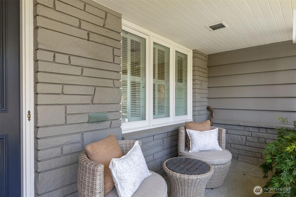 Photo of 3657 W Viewmont Way W, Seattle, WA 98199 (MLS # 2563785)