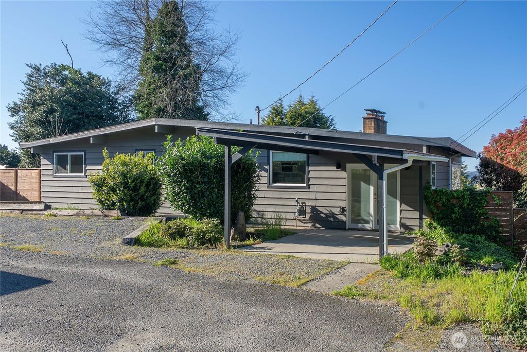 Photo of 6502 21st Avenue NE, Tacoma, WA 98422 (MLS # 2487985)