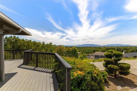 Photo of 4353 Gooding Avenue, Bellingham, WA 98226 (MLS # 2549570)