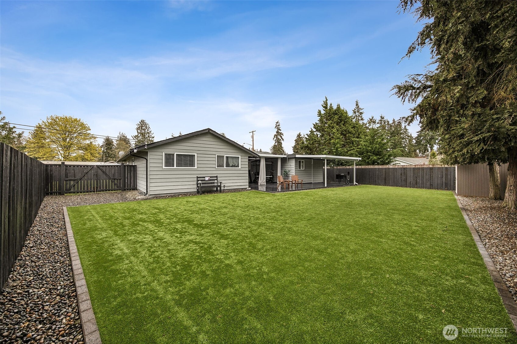 9008 Hipkins Road SW