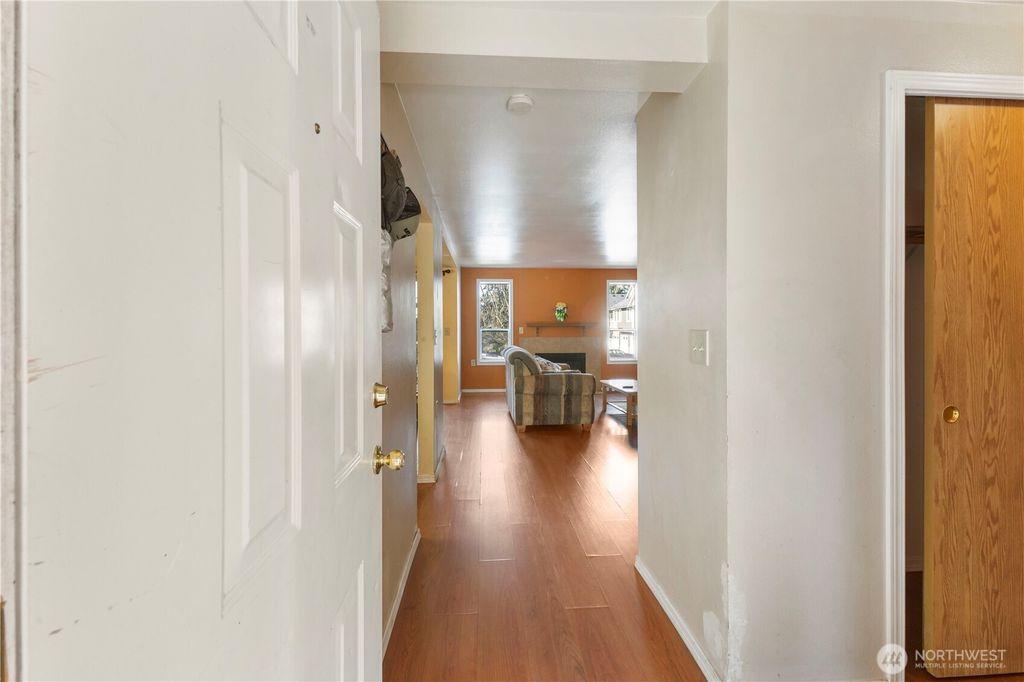 Photo of 3939 10th Street SE #D6, Puyallup, WA 98374 (MLS # 2476785)