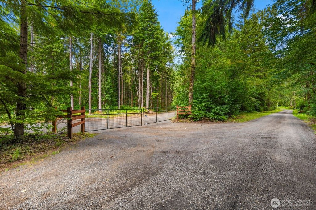 Photo of 34430 NE 102nd Way, Carnation, WA 98014 (MLS # 2401095)