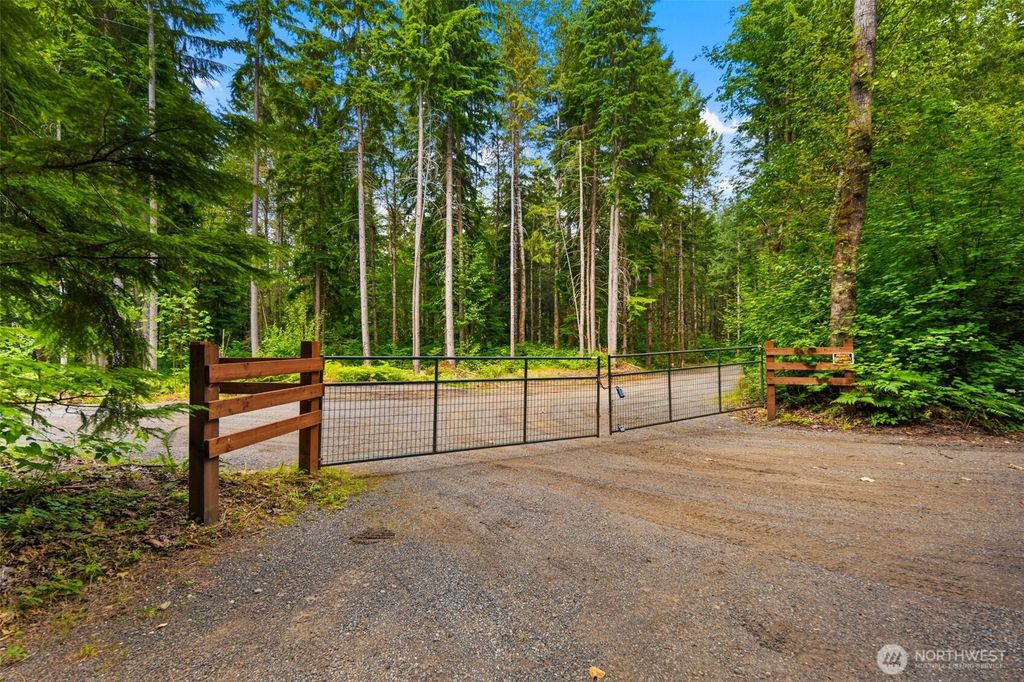 Photo of 34430 NE 102nd Way, Carnation, WA 98014 (MLS # 2401095)