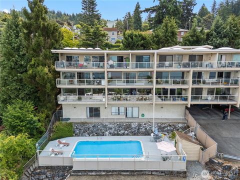 Photo of 415 N State Street, Bellingham, WA 98225 (MLS # 2418013)