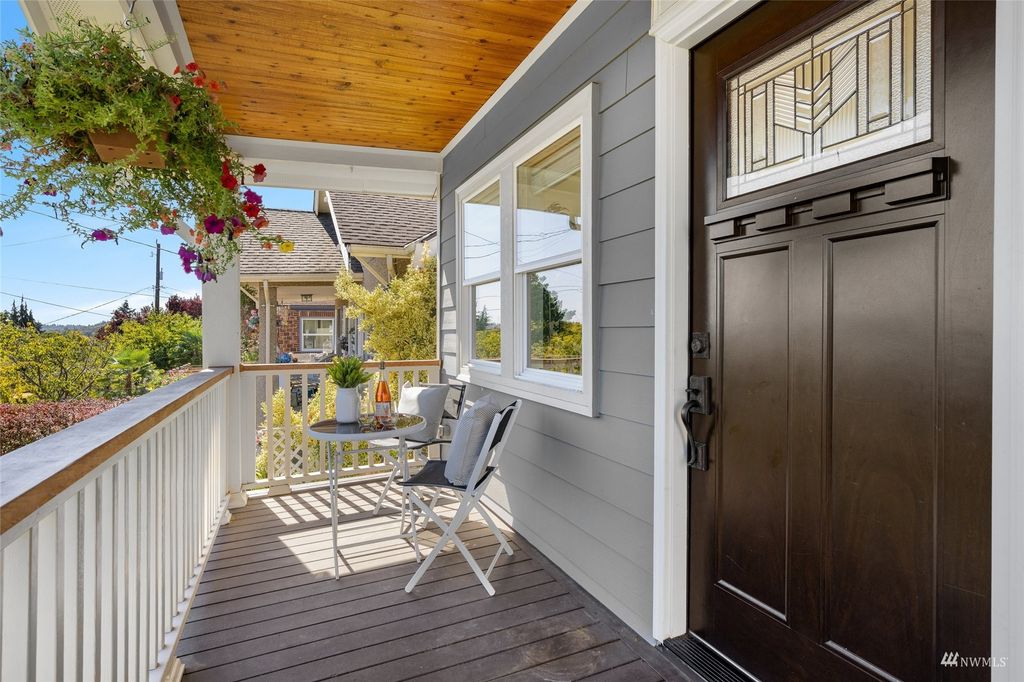 Photo of 3837 34th Avenue SW, Seattle, WA 98126 (MLS # 1984218)
