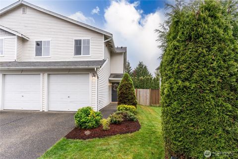 Photo of 2606 123rd Pl SW, Unit B Pl, Everett, WA 98204 (MLS # 2515067)