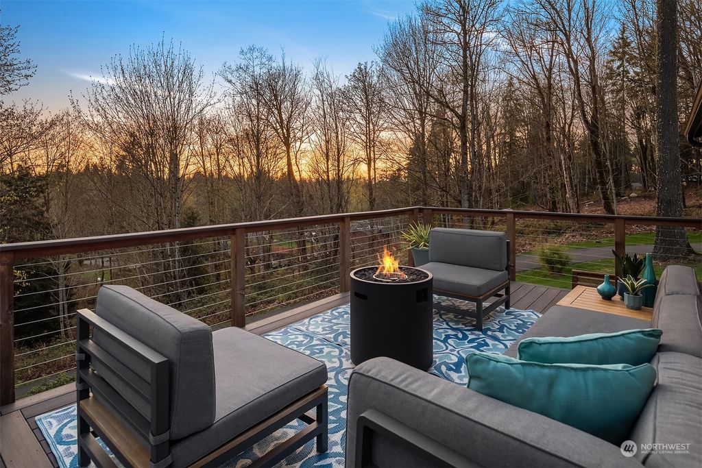 Photo of 11628 E Lake Joy Drive NE, Carnation, WA 98014 (MLS # 2215894)
