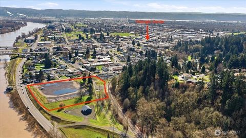 Photo of 101 Fishers Lane, Longview, WA 98632 (MLS # 2497768)