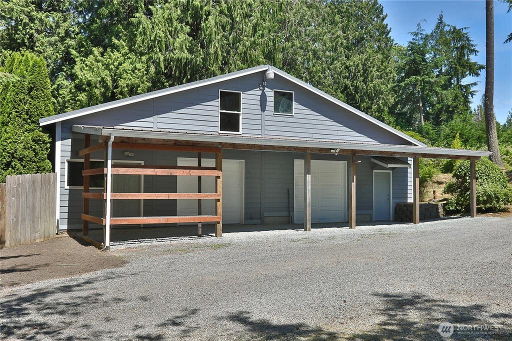 Photo of 6621 Sills Road, Clinton, WA 98236 (MLS # 2564920)
