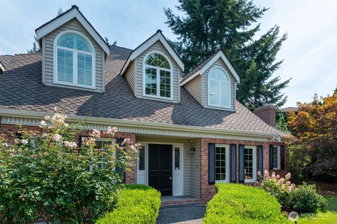 Photo of 23837 SE 45th Street, Sammamish, WA 98029 (MLS # 2581496)