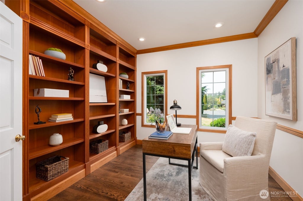 Photo of 23837 SE 45th Street, Sammamish, WA 98029 (MLS # 2581496)