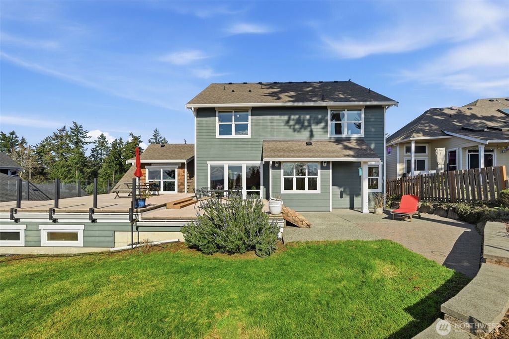 Photo of 12295 15th Avenue SW, Burien, WA 98146 (MLS # 2503453)