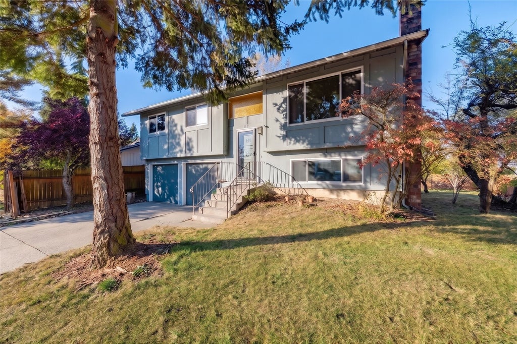 Photo of 2317 Montgomery Place, Mount Vernon, WA 98274 (MLS # 2597224)