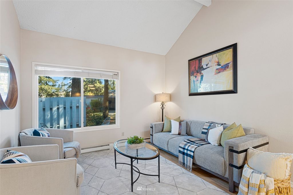 listing image 936925000861