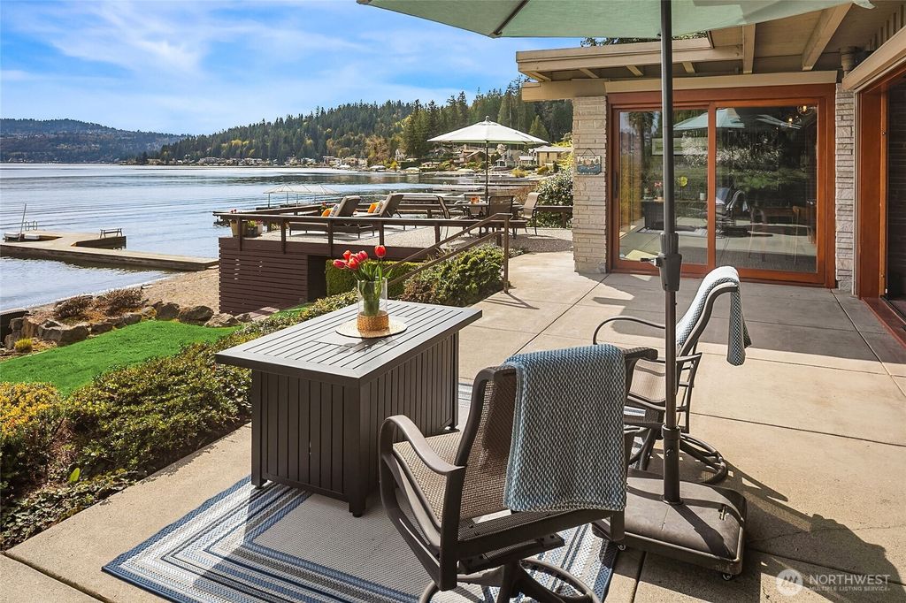 Photo of Bellevue, WA 98008 (MLS # 2368195)