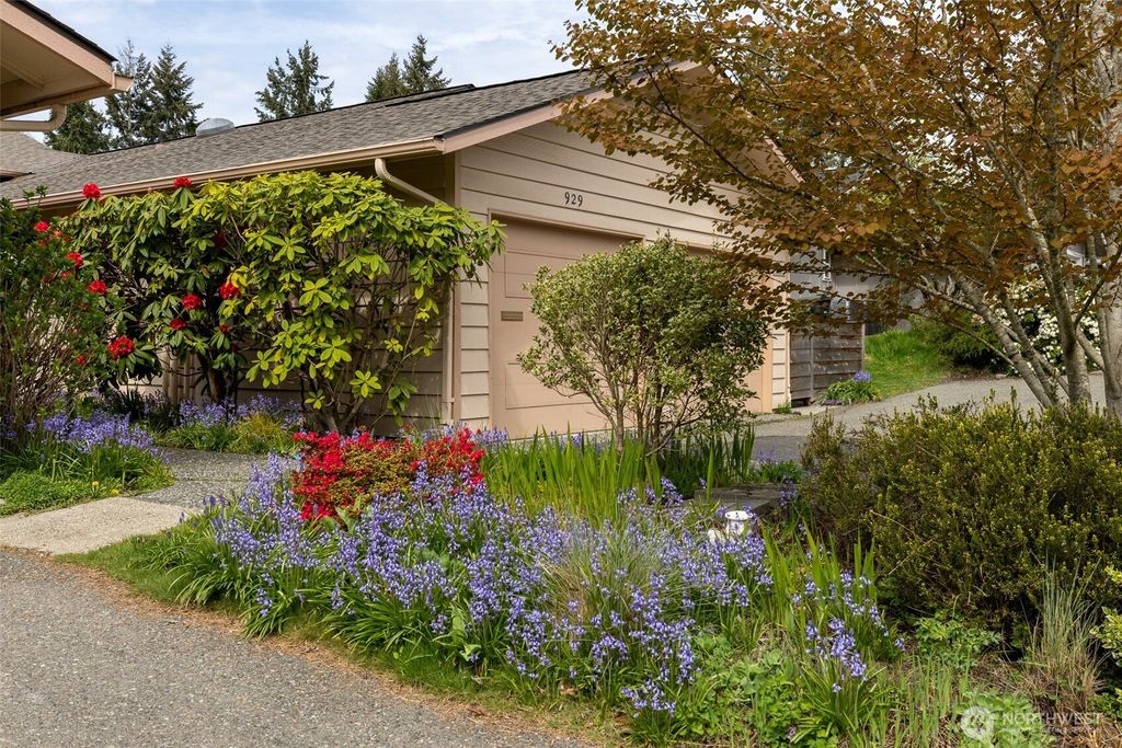 Photo of 929 Blue Heron Avenue NE #3, Bainbridge Island, WA 98110 (MLS # 2505947)