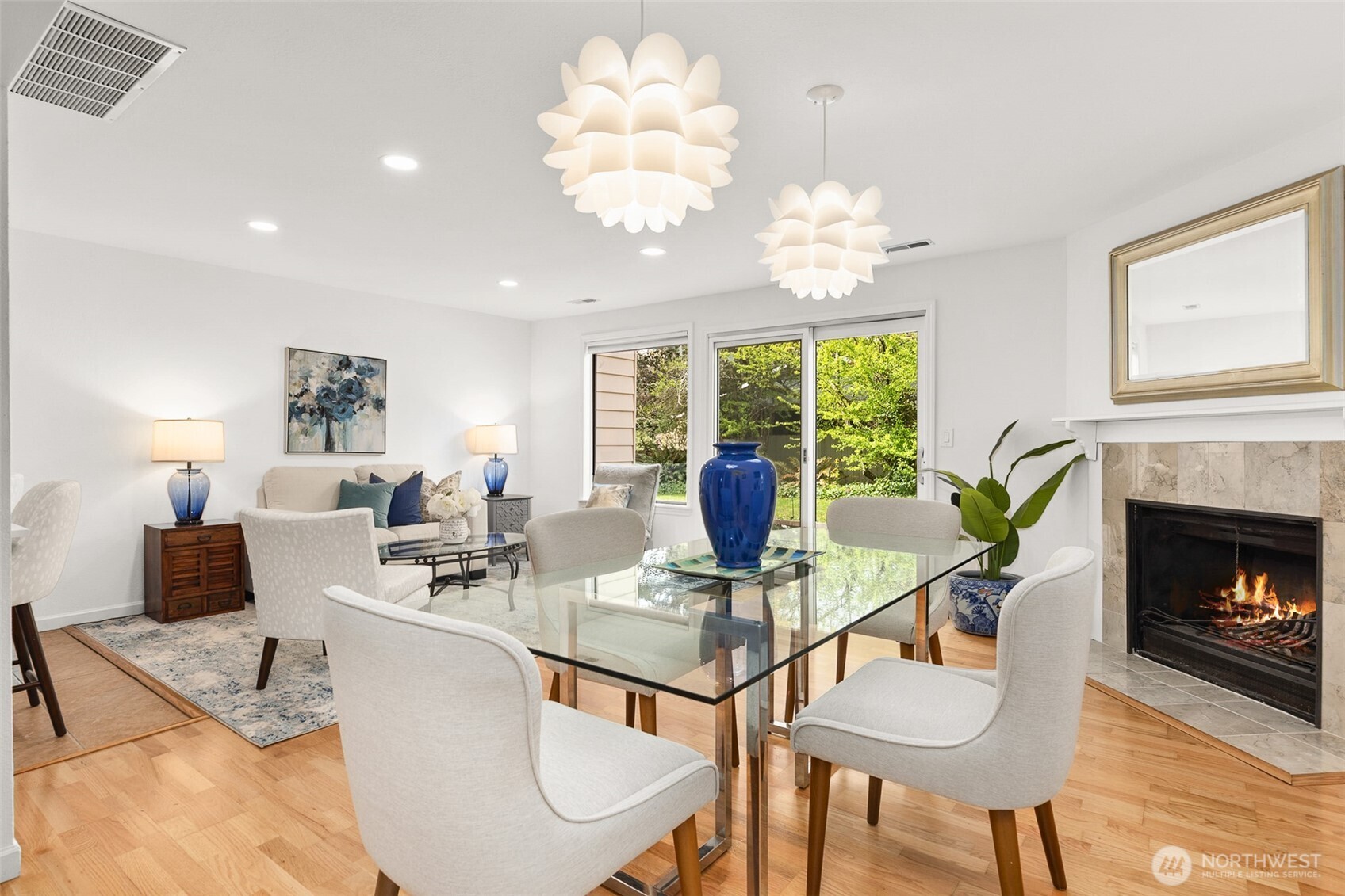 929 Blue Heron Avenue NE 3