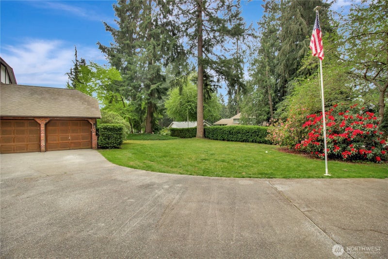 25431 Mountain Drive