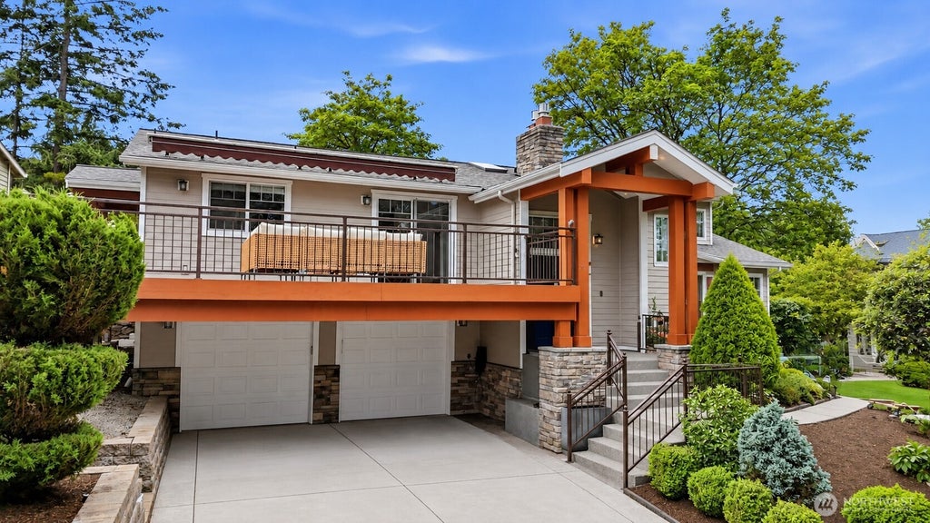 Photo of 13103 SE 47th St ST, Bellevue, WA 98006 (MLS # 2545416)