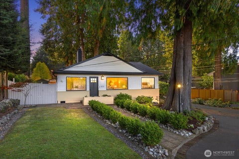 Photo of 825 NW 180th Street, Shoreline, WA 98177 (MLS # 2583573)