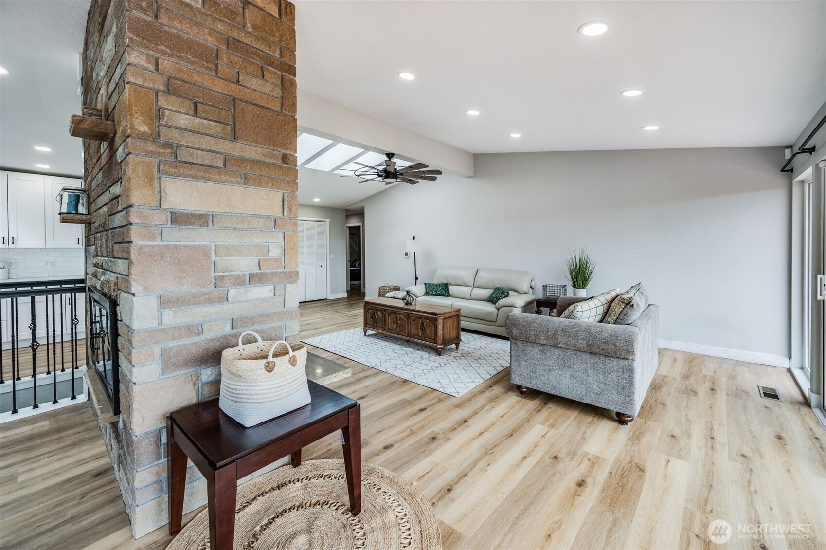312 E Wilder Hill Lane