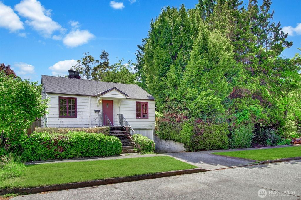 Photo of 725 N 92nd Street, Seattle, WA 98103 (MLS # 2375186)