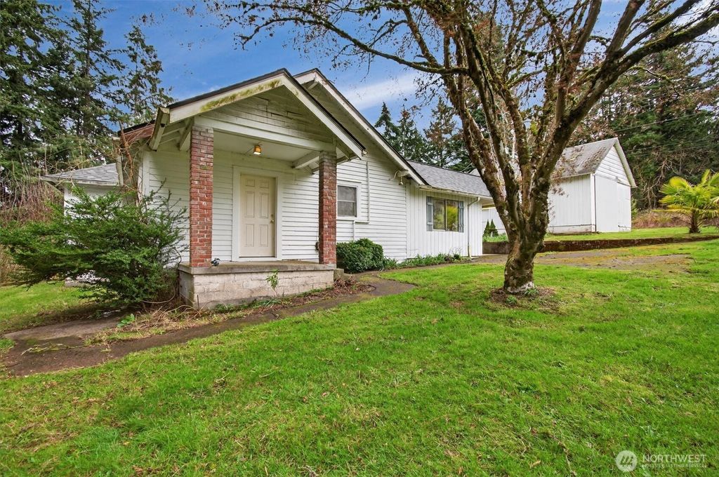 Photo of 3116 Old Pacific Highway S, Kelso, WA 98626 (MLS # 2497327)