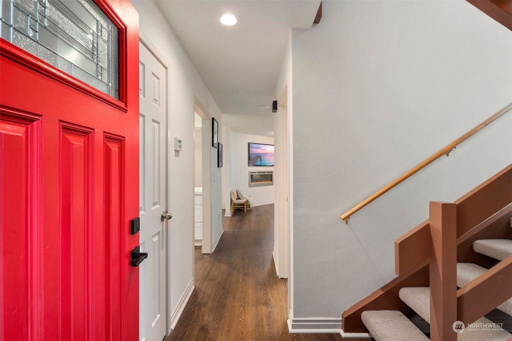 Photo of 4517 170th Place NE #1, Redmond, WA 98052 (MLS # 2047643)