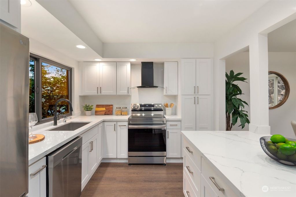 Photo of 4517 170th Place NE #1, Redmond, WA 98052 (MLS # 2047643)