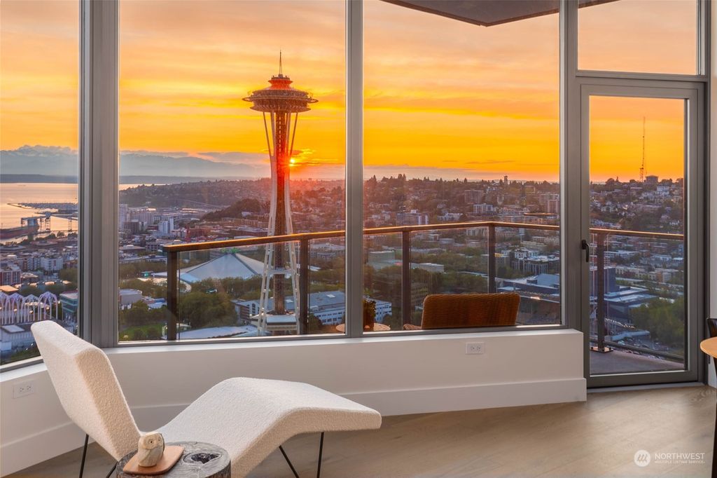 Photo of 2510 6th Avenue #3904, Seattle, WA 98121 (MLS # 2162109)