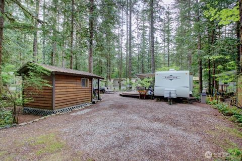 Photo of 71 Wilderness Way, Deming, WA 98244 (MLS # 2496795)