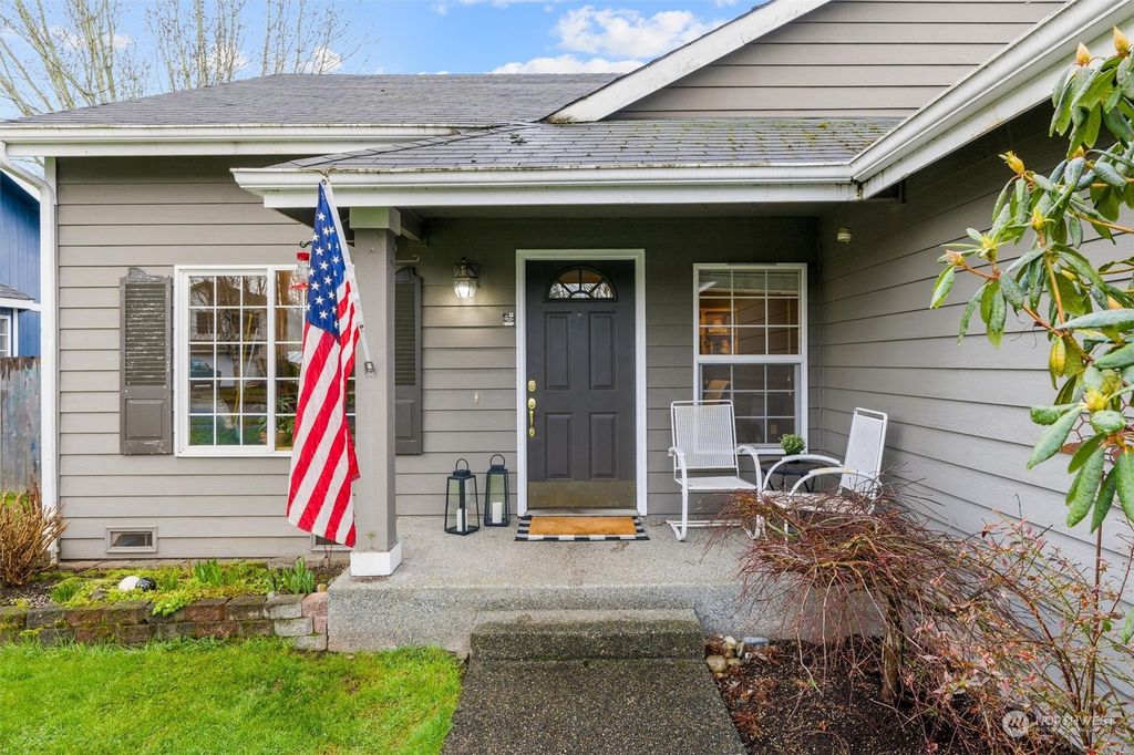 Photo of 15992 171st Avenue SE, Monroe, WA 98272 (MLS # 2198388)