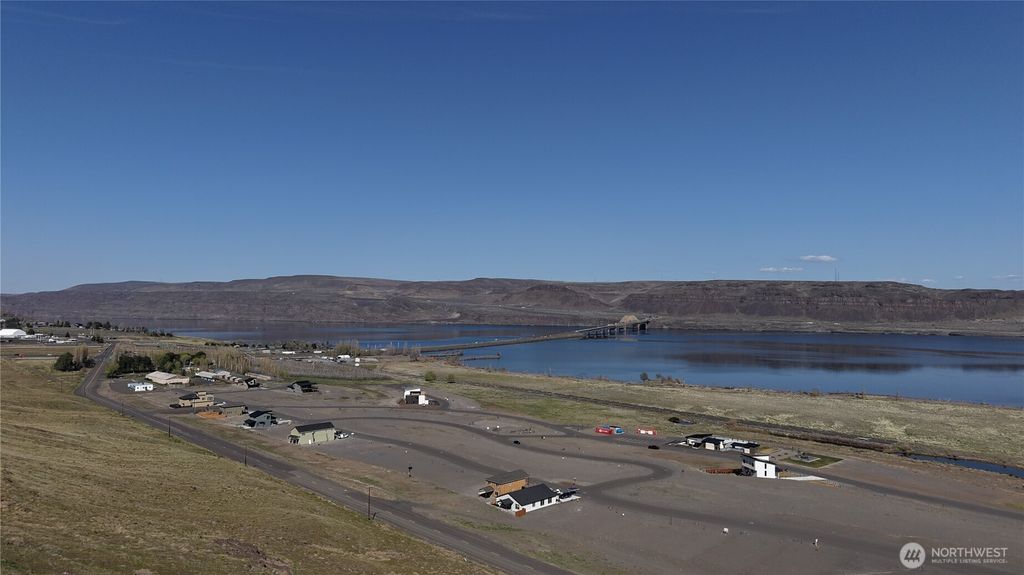 Photo of 531 Bridgeview Drive, Vantage, WA 98950 (MLS # 2471388)