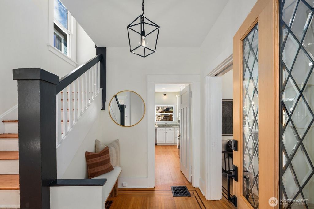 Photo of 2556 10th Avenue W, Seattle, WA 98119 (MLS # 2496414)