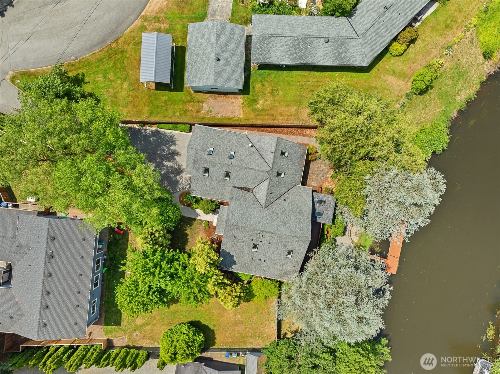 11028 E Riverside Drive