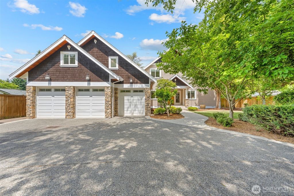 Photo of 11028 E Riverside Drive, Bothell, WA 98011 (MLS # 2394725)
