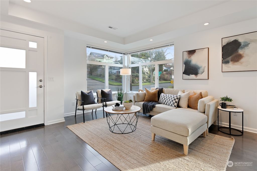 Photo of 1501 29th Avenue, Seattle, WA 98122 (MLS # 2317554)