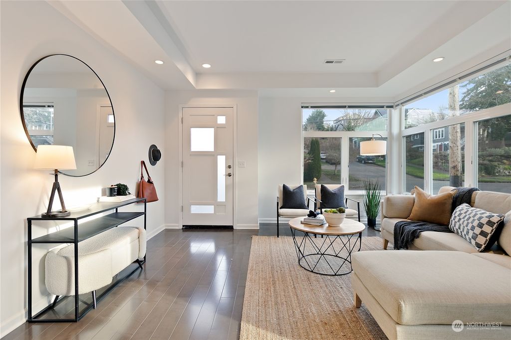 Photo of 1501 29th Avenue, Seattle, WA 98122 (MLS # 2317554)