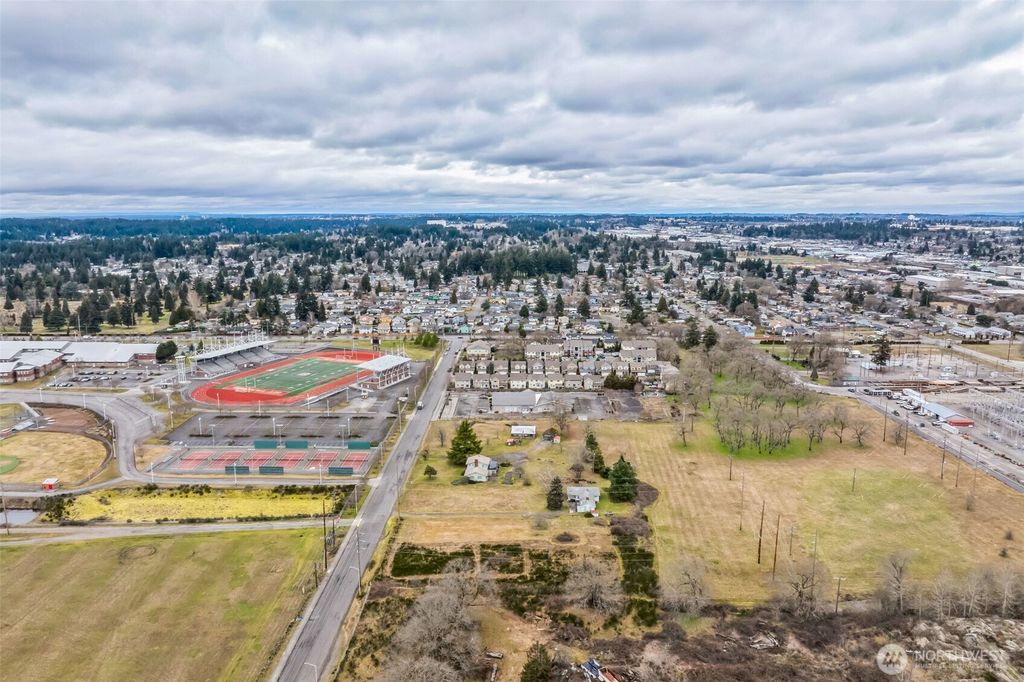 listing image 9366216122197594591