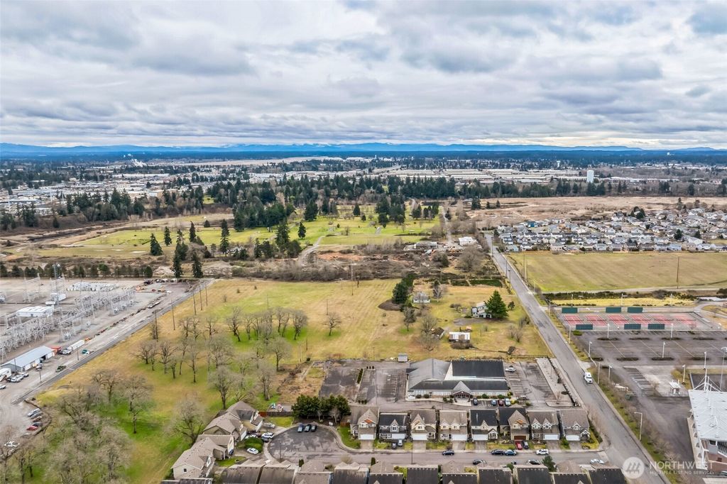 listing image 9362405366227512844
